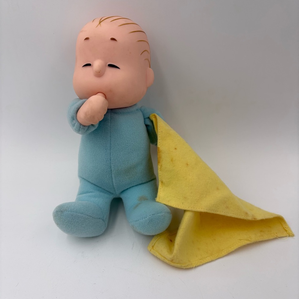 Vintage Charlie Brown 1966 Linus 9" Thumb 'N Blanket Doll
